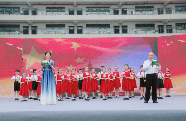 01 书记校长.jpg